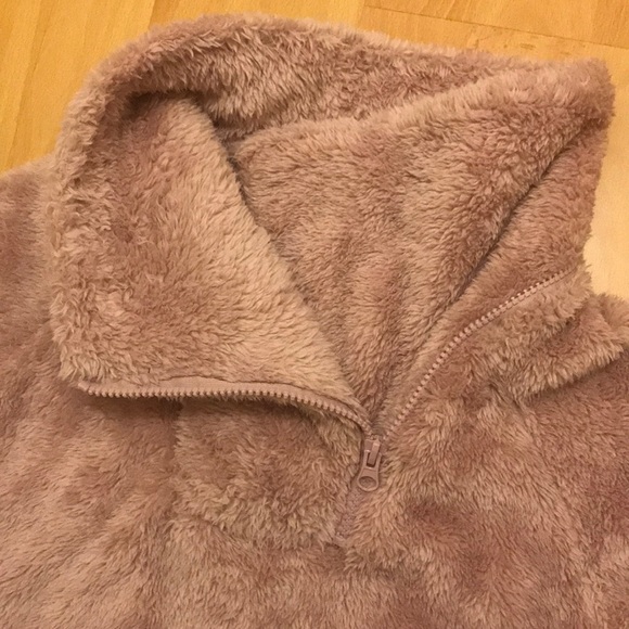 Super soft furry-fleece pullover - Picture 3 of 11